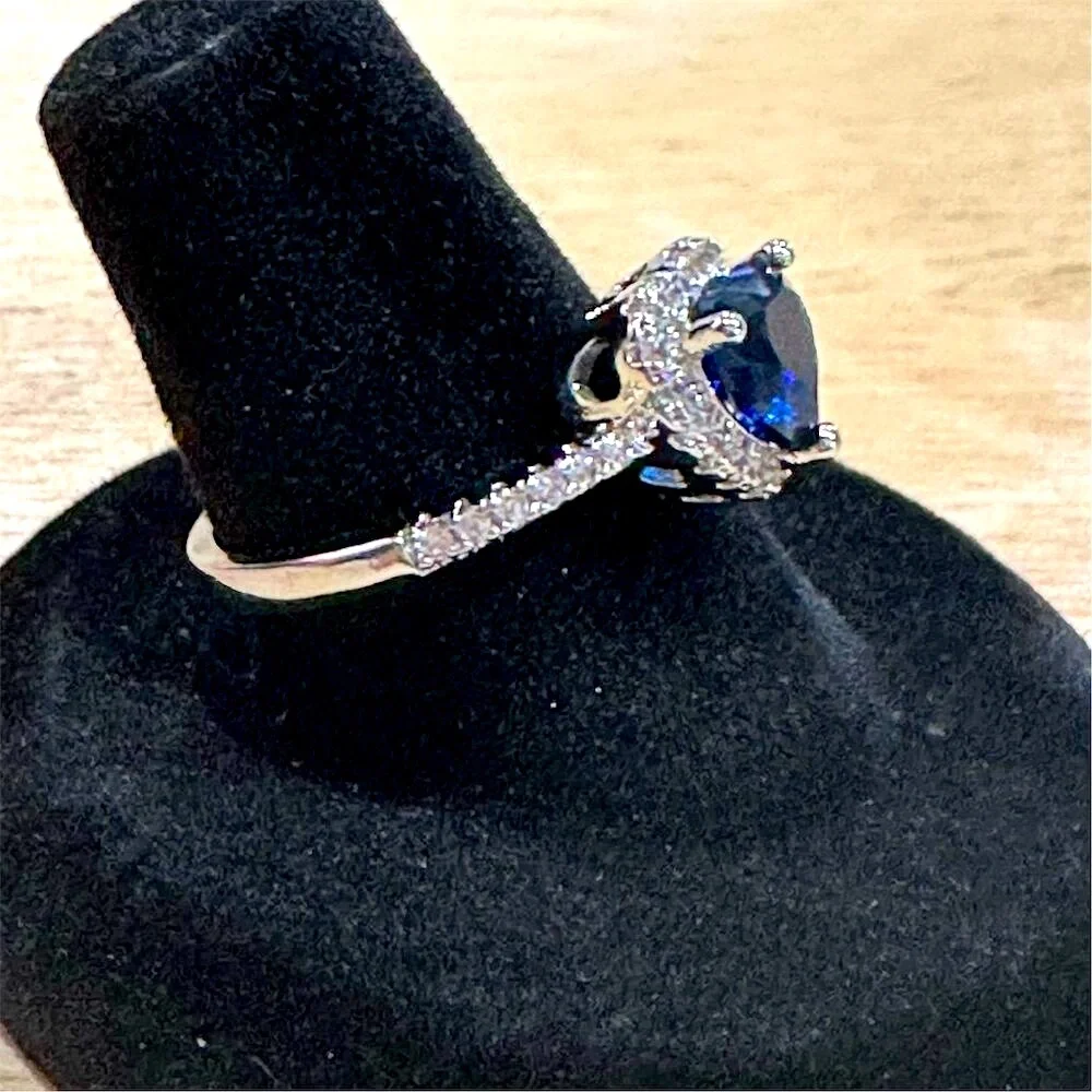 Simulated‎ Sapphire Heart Halo Ring 925 Sterling Silver Size 7.75